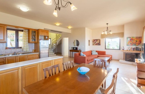 Roussospiti Villa | Villa Selini - Tres Habitaciones Villa, Capacidad 6