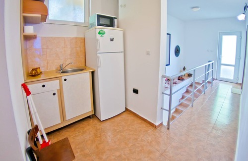 Primorski Villa | Villa Sequoia en medio de Eco Park "Golden Sands" y 500 metros de playas interminables