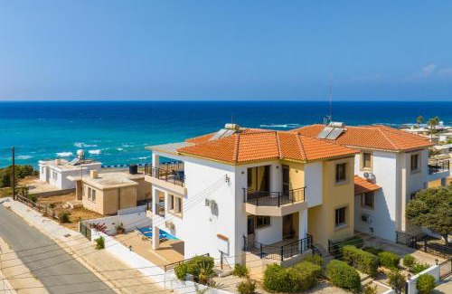 Pomos Villa | Villa Serena