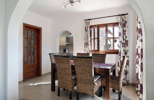 Playa Blanca Villa | Villa Serendipity con vistas a la montaña, piscina climatizada privada y Wi-Fi