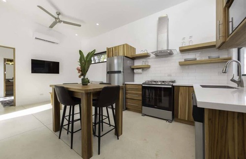 Para Casa | Villa Serenity 2 Bedroom 1 min walk to the beach