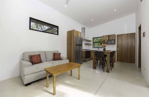 Para Casa | Villa Serenity 2 Bedroom 1 min walk to the beach