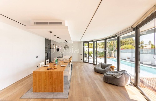 Vallpineda Villa | Impresionante villa de 4 dormitorios con piscina privada
