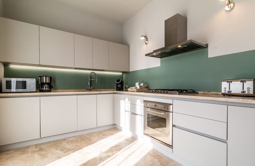 Siena Villa | Villa SIENA-4 km de Siena 10PAX AC, POOL & SPA