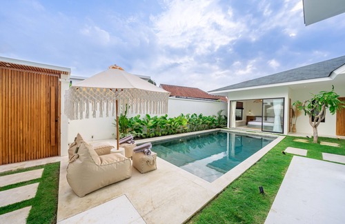 Legian Villa | Villa Skye Modern Luxury Unveiled 4BR Villa