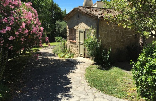Anduze Villa | Villa 12 plazas, alto nivel de confort, a 10 minutos a pie del centro de Anduze.