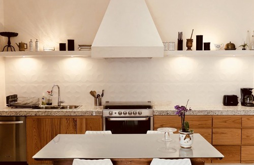 Centro Casa | Villa Sochic, impresionante colonial contemporáneo cerca del Paseo de Montejo