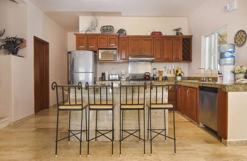 Cozumel Villa | Villa Sol Haa, Villa exclusiva frente a la playa con piscina, aire acondicionado, personal y niños amigables