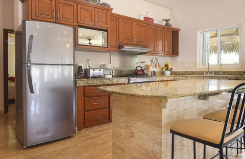 Cozumel Villa | Villa Sol Haa, Villa exclusiva frente a la playa con piscina, aire acondicionado, personal y niños amigables