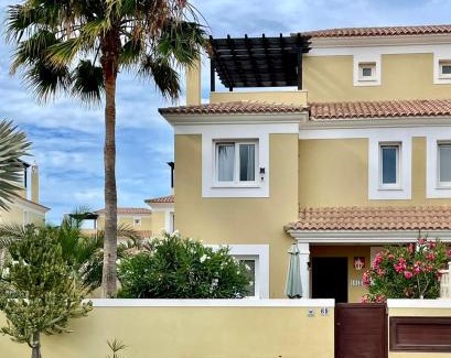 Geafond Villa | Villa Solymar with private heated pool