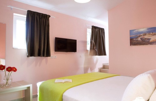 Kariotai Villa | Villa Sonia (villas Anthemis) - Piscina privada, barbacoa privada, área de juegos para niños.