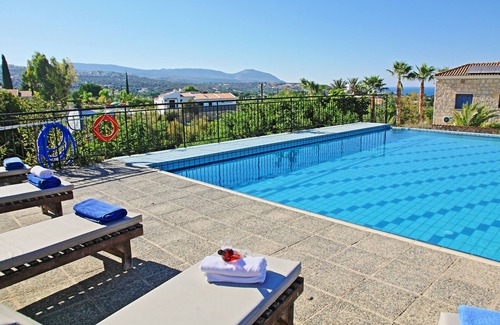 Latchi Villa | Villa Sophia Latchi con piscina privada y espectaculares vistas al mar