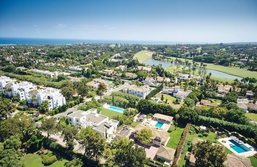 Sotogrande Villa | Villa Soto Reyes y reinas (completa del personal) www. villasotokingsandqueens. com
