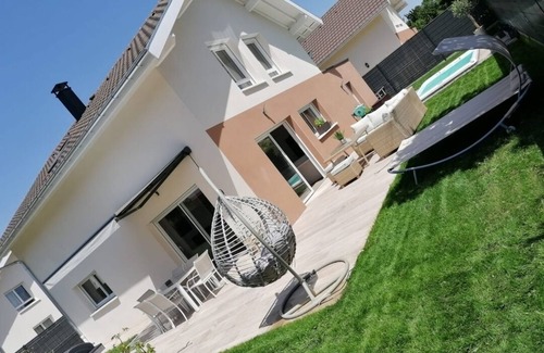 Massongy Casa | Villa SPA de Nage ,8 Couchages
