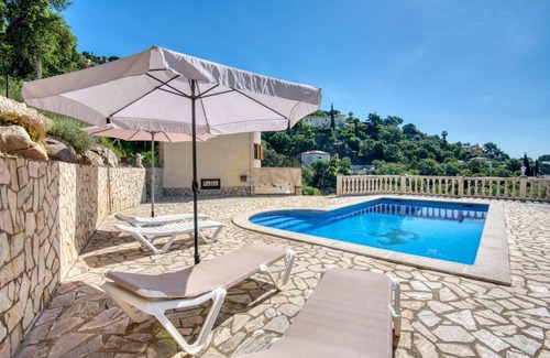 Calonge Chalet De Esquí | Villa Speranza - Villa con encanto rodeada de zona verde