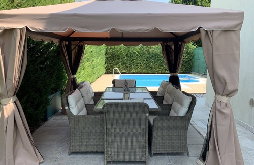 Mansue Villa | VILLA SQM 220 JARDÍN, PISCINA PRIVADA, CERCA DE PROSECCO COLLINAS UNESCO