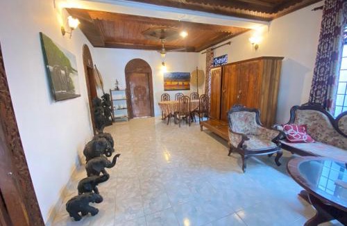 Daluwakotuwa Cama Y Desayuno | Villa Stay Fun