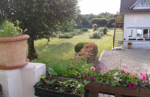 Aubigny-sur-Nere Casa | Villa Stuart