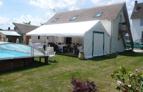 Aubigny-sur-Nere Casa | Villa Stuart