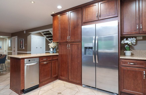 Valencia Casa | Villa Style Home in Santa Clarita