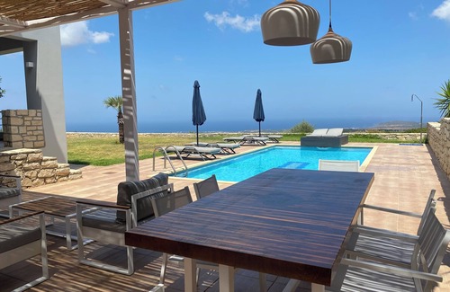 Skouloufia Villa | Villa Sunrise - Villa de vacaciones con vistas panorámicas al mar