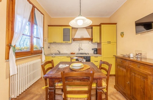 Gambassi Terme Apartamento | Villa Sunshine - Ulivo apartment