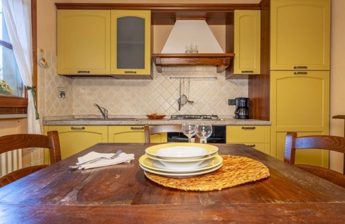 Gambassi Terme Apartamento | Villa Sunshine - Ulivo apartment
