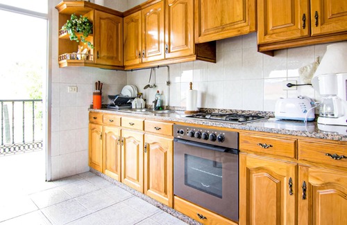 Verin Casa | Alojamiento de 4 habitaciones en Verín