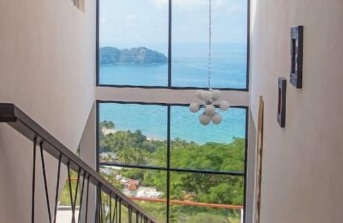 North End Villa | Espectacular casa moderna con vistas panorámicas de la bahía