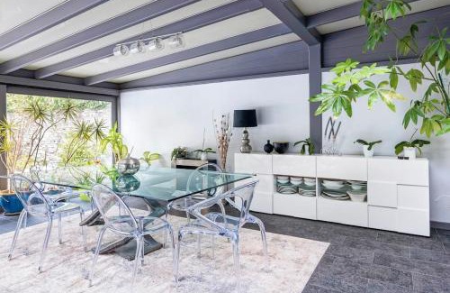 Le Celle-Saint-Cloud Villa | Villa, swimming pool, 5 bedrooms, Versailles