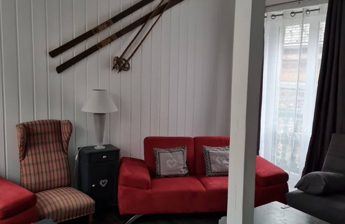 Bagneres-de-Luchon Villa | Villa Sylvie – Elegancia y Vista a la Montaña a 100m del Centro de Luchon