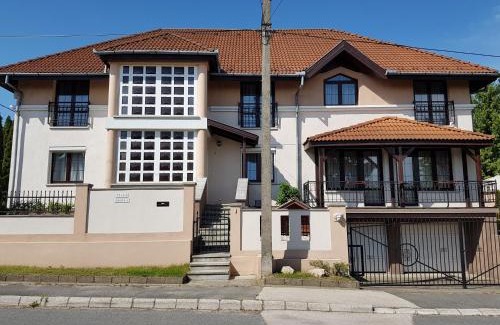 Siofok Casa | Villa Szófia