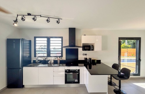 Grande Anse Apartamento | Villa T2 Grand Anse, Reunion Island with swimming pool close to activity centers
