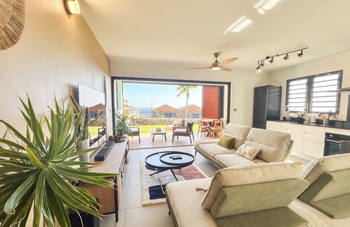 Grande Anse Apartamento | Villa T2 Grand Anse, Reunion Island with swimming pool close to activity centers