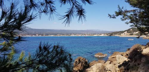 Carnoux-en-Provence Casa | Villa T3 à 10' de Cassis - Piscine privée et cuisine d'été extérieure