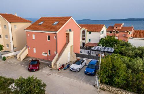 Businci Villa | Villa Tango II