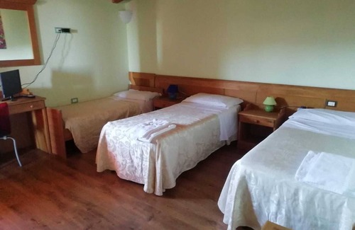 Arielli Cama Y Desayuno | Villa Tardioli Affittacamere