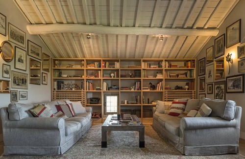 Vignanello Villa | Villa Templaria, a charming villa sourranded by gr