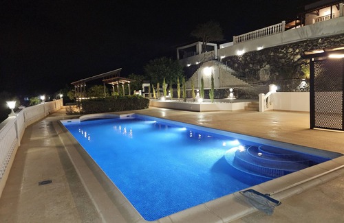Armenime Villa | Villa "Tequila" con vistas al mar, piscina privada y Wi-Fi