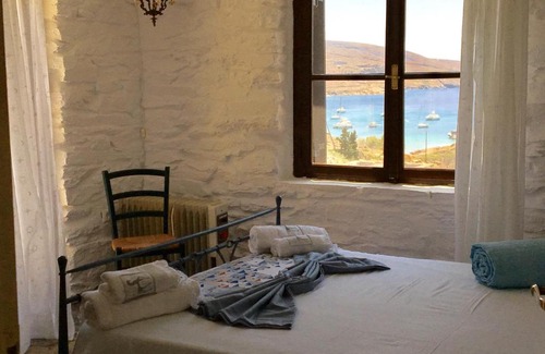 Koundouros Villa | Villa Tereza, 3-Min Walk to Koundouros Beach Waves