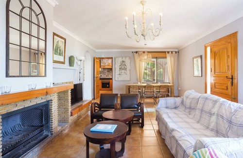 Les Deveses Villa | Villa 'Terry' con vistas a la montaña, piscina privada y aire acondicionado