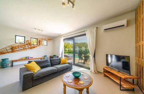 Ialyssos Villa | Villa Thalassa Ixia by Villa Plus
