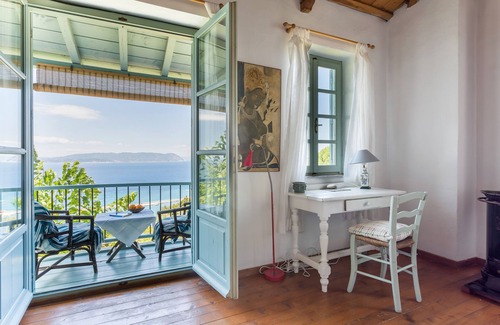 Loutraki Villa | Villa Thalia, piscina privada, ubicada entre Palio Klima y Glossa, Skopelos