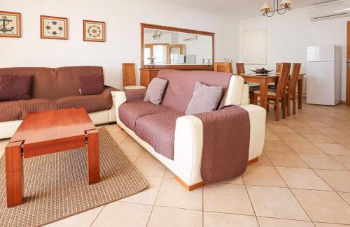 Albufeira Villa | Villa Tio Pedro - Swimming Pool - For families- BY BEDZY