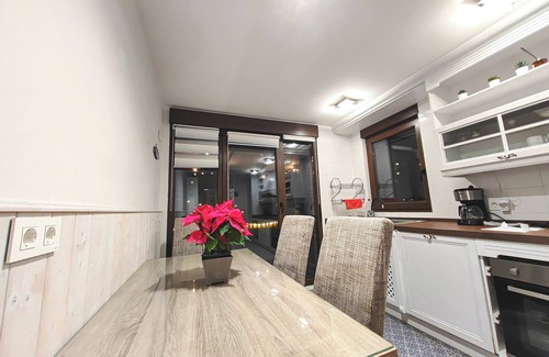 Los Tomillares Chalet De Esquí | VILLA TOMILLARES, casa independiente de 250m2 con piscina climatizada