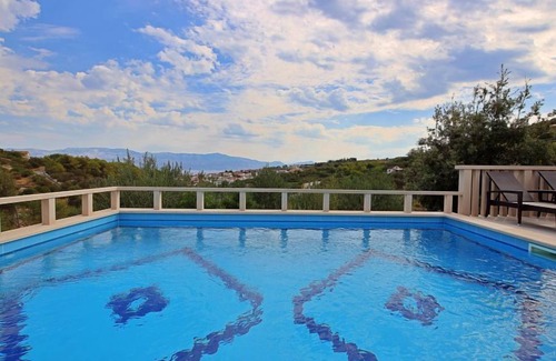 Sutivan Casa | Villa Tonka by Interhome