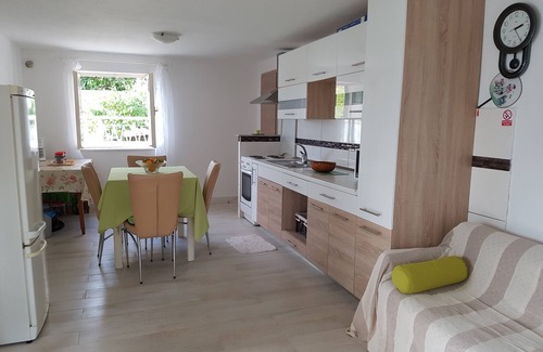 Seget Vranjica Villa | Villa Tonka Seget Vranjica - a solo 10 metros de la playa.