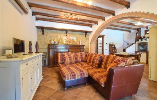 Torre Colonna-sperone Casa | Villa Tourig Beach