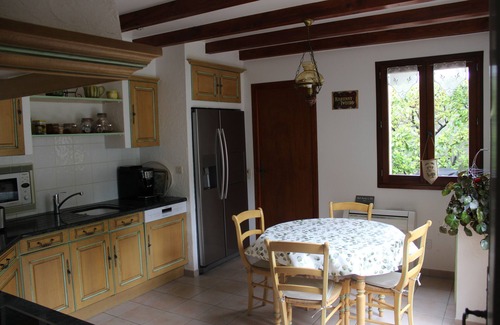 Salon-de-Provence Villa | Villa Tout Confort Dans un Écrin de Verdure au Cœur de la Provenece