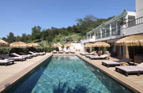 Les Issambres Hotel | Villa Tricoli B&B avec Piscine